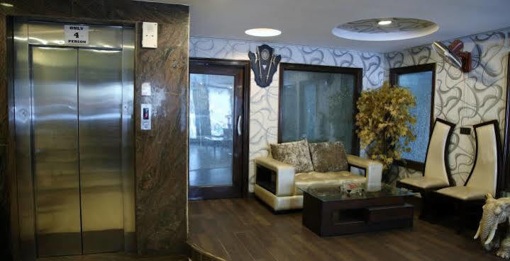 Hotel Ananda Delhi  Exterior photo